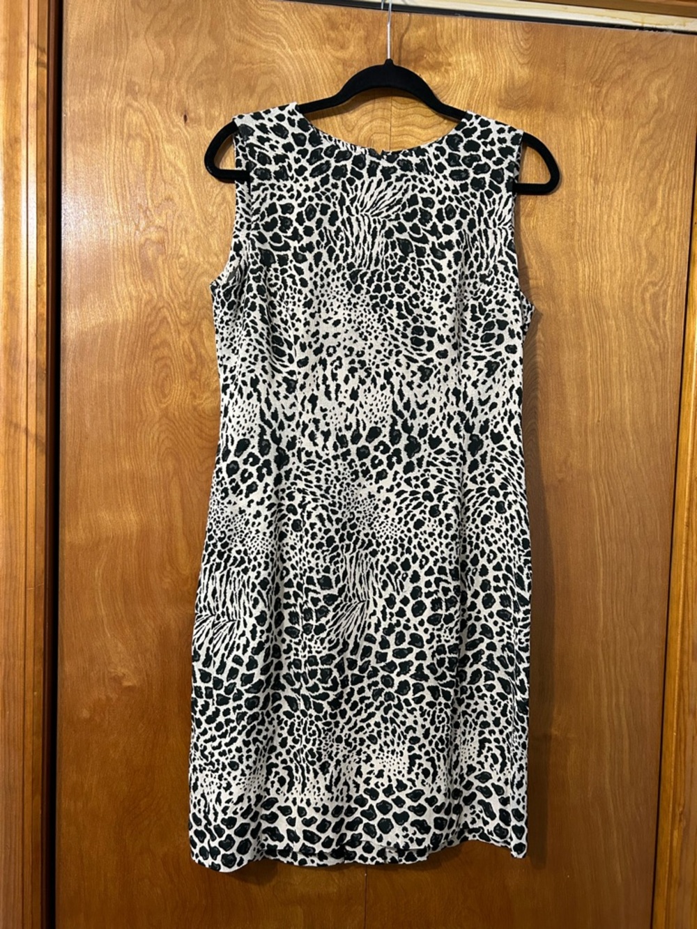 Jaeger Sleeveless Black & White Animal-Print Dress